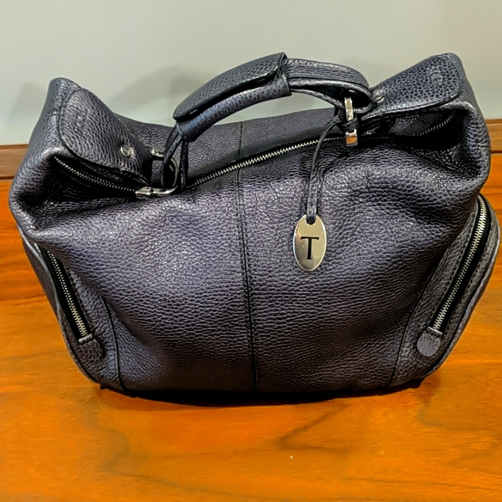 Tod's gunmetal leather shoulder bag - like new!